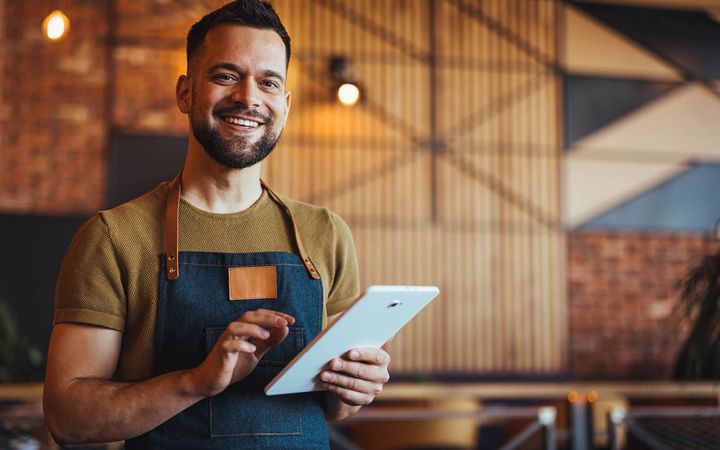 solution-service-page-utilities-customer-engagement-2025-icf-thumb-720px